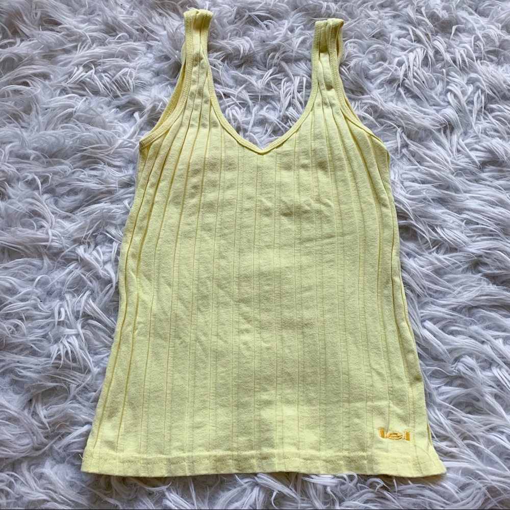 ⚠️ LAST CHANCE! Yellow Lei tank top
